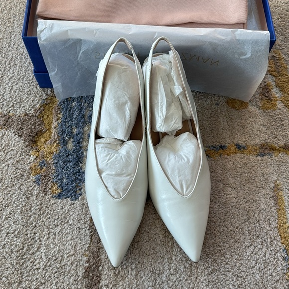 Stuart Weitzman Avianna White Leather Slingback Pump - Picture 3 of 10